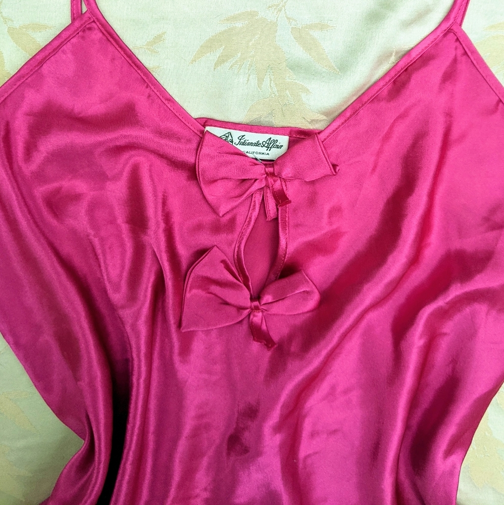 90s VTG Hot Pink Slip - Picture 3 of 6